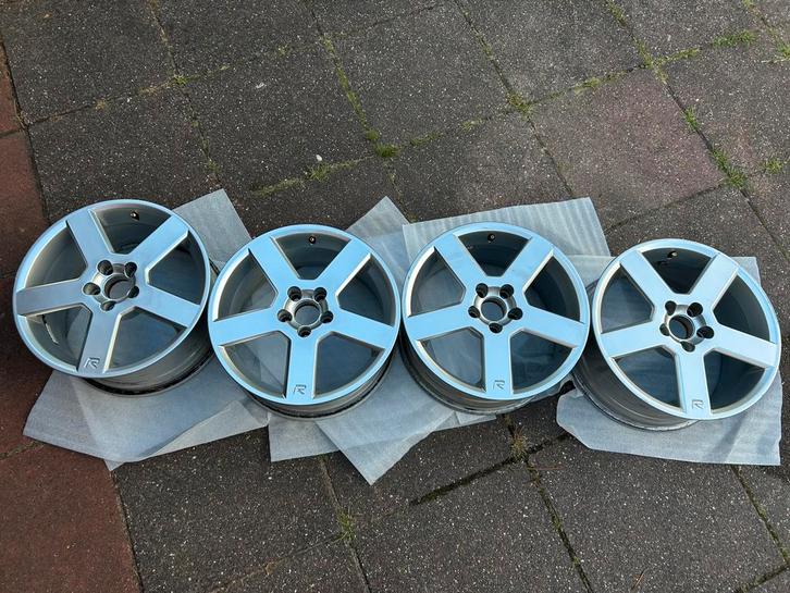 origineel Volvo Pegasus S60R V70R 17 inch velgen, Auto-onderdelen, Banden en Velgen, Velg(en), Zomerbanden, 17 inch, 235 mm, Personenwagen