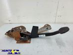 Rempedaal Volvo V40 II 1.6 D2 ('12-'19) 31381466, Ophalen of Verzenden, Gebruikt