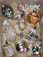 Oude kerstbal ornament in doos 111, Diversen, Kerst, Ophalen of Verzenden, Gebruikt