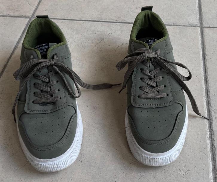 Schoenen maat 39 van New Fashion, Kinderen en Baby's, Kinderkleding | Schoenen en Sokken, Zo goed als nieuw, Schoenen, Jongen