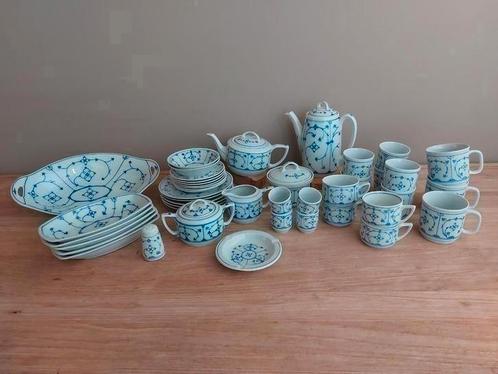 Jäger | Eisenberg | Blau Saks Servies, Huis en Inrichting, Keuken | Servies, Zo goed als nieuw, Overige stijlen, Porselein, Ophalen of Verzenden
