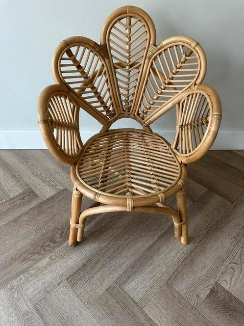 Pauwenstoel FLORENTINE II Rotan, Kinderen en Baby's, Kinderkamer | Tafels en Stoelen, Zo goed als nieuw, Stoel(en), Ophalen