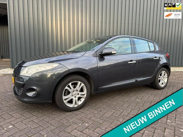Renault Mégane 1.4 TCe Dynamique (TREKHAAK + PANO DAK + AIR, Auto's, Renault, Bedrijf, Te koop, Mégane, ABS, Airbags, Airconditioning