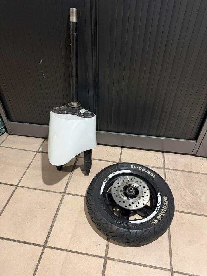 Piaggio zip voorvork met velg, Fietsen en Brommers, Brommeronderdelen | Scooters, Zo goed als nieuw, Piaggio, Overige typen, Ophalen