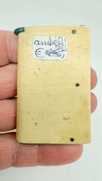 Antiek celluloid tondeldoosje om zwavelstokjes in te bewaren, Ophalen of Verzenden, Gebruikt, Overige typen