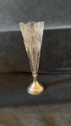 Vaasje met zilveren voet., Antiek en Kunst, Ophalen of Verzenden