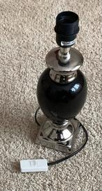 Stijlvolle lampenvoet - Zwart en zilver, Ophalen of Verzenden, Zo goed als nieuw, Metaal, Minder dan 100 cm