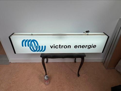 Victron energie reclame lichtbak in nette staat, Verzamelen, Merken en Reclamevoorwerpen, Gebruikt, Lichtbak of (neon) lamp, Ophalen