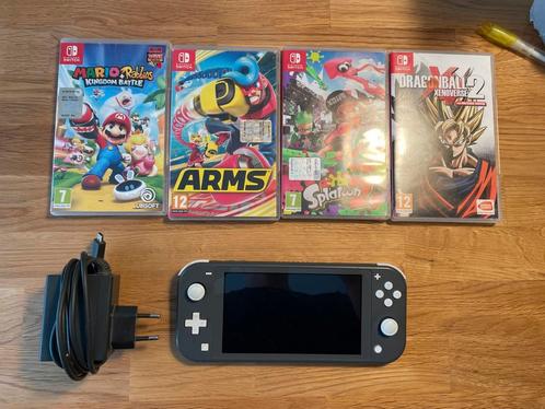 Nintendo Switch Lite Grijs + 4 Games, Spelcomputers en Games, Spelcomputers | Nintendo Switch Lite, Gebruikt, Grijs, Ophalen of Verzenden