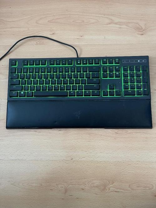 Razer Gaming Toetsenbord – Mechanisch / RGB Verlichting, Computers en Software, Toetsenborden, Zo goed als nieuw, Qwerty, Bedraad