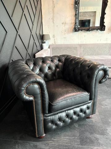 Chesterfield 2 stuks beschikbaar voor biedingen