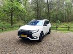Mitsubishi Outlander 2.0 Dohc Mivec Phev 203pk 4WD CVT 5P, 1998 cc, Outlander, Zwart, 4 cilinders