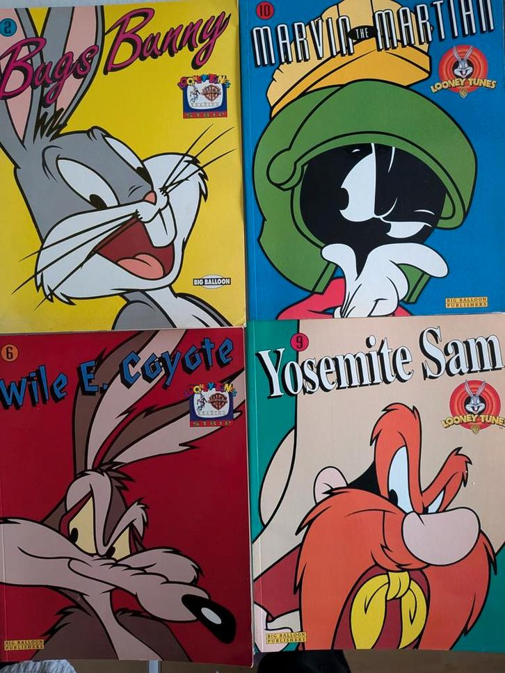 Looney Tunes Strips - Bugs Bunny, Coyote, Sam, Marvin, Boeken, Stripboeken, Gelezen, Meerdere stripboeken, Ophalen of Verzenden
