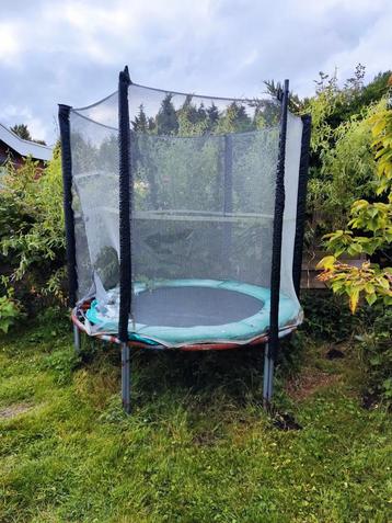 Trampoline 180cm Gratis beschikbaar voor biedingen