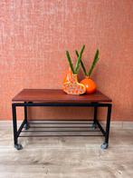 Vintage bijzet tafeltje, Minder dan 55 cm, Rond, Zo goed als nieuw, Ophalen