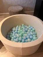 Ballenbak beige met blauwe ballen, Kinderen en Baby's, Speelgoed | Buiten | Los speelgoed, Ophalen of Verzenden, Zo goed als nieuw