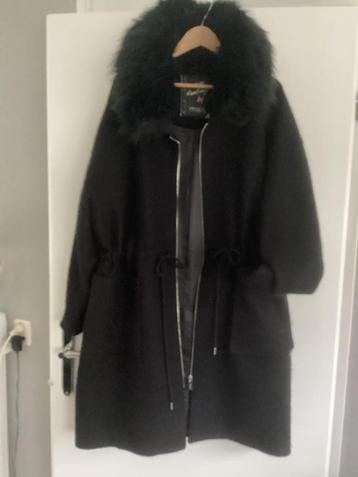 MAT fashion winterjas/ parka beschikbaar voor biedingen