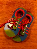 Houten ‘oefen’ schoentjes voor veter strikken, Ophalen of Verzenden, Zo goed als nieuw