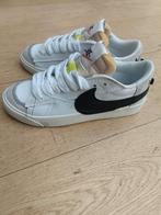 Nieuwe Nike damesschoenen maat 39, Ophalen of Verzenden, Nieuw, Sneakers of Gympen