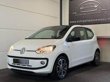 Volkswagen Up! 1.0 Cup Edition Pano, Stoelverwarming, Airco, beschikbaar voor biedingen