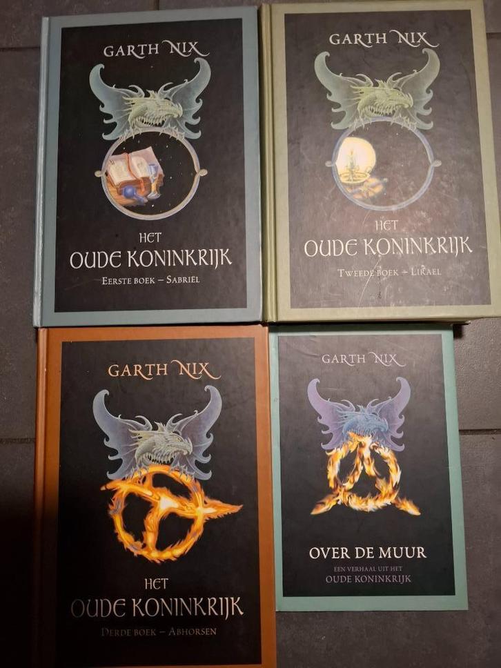 Garth Nix: 4x Het oude koninkrijk - hardcovers, Boeken, Fantasy, Gelezen, Ophalen of Verzenden