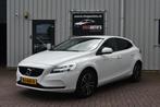 Volvo V40 2.0 T2 Nordic+. BJ 9-12-2017 Dealer onderhouden!, Auto's, Volvo, Voorwielaandrijving, 65 €/maand, Gebruikt, Euro 6