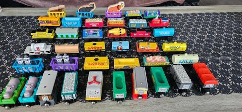 thomas de trein hout vele treinen wagonnen lostekoop, Kinderen en Baby's, Speelgoed | Thomas de Trein, Zo goed als nieuw, Ophalen of Verzenden