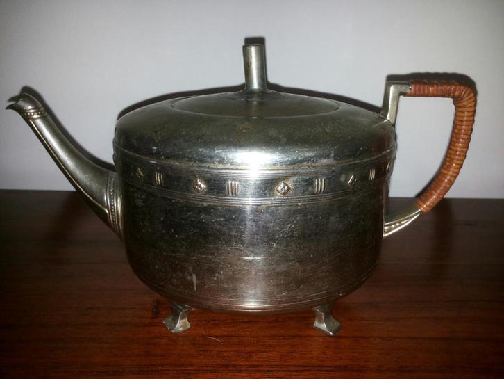 Antieke nieuwzilveren theepot, C. Kürz & Co, Tiel 1686, Antiek en Kunst, Antiek | Keukenbenodigdheden, Ophalen of Verzenden