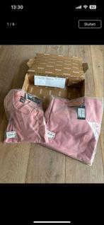Hugo Boss Kleding Set - Nieuw in doos, Kleding | Heren, T-shirts, Ophalen, Nieuw, Overige maten, Roze