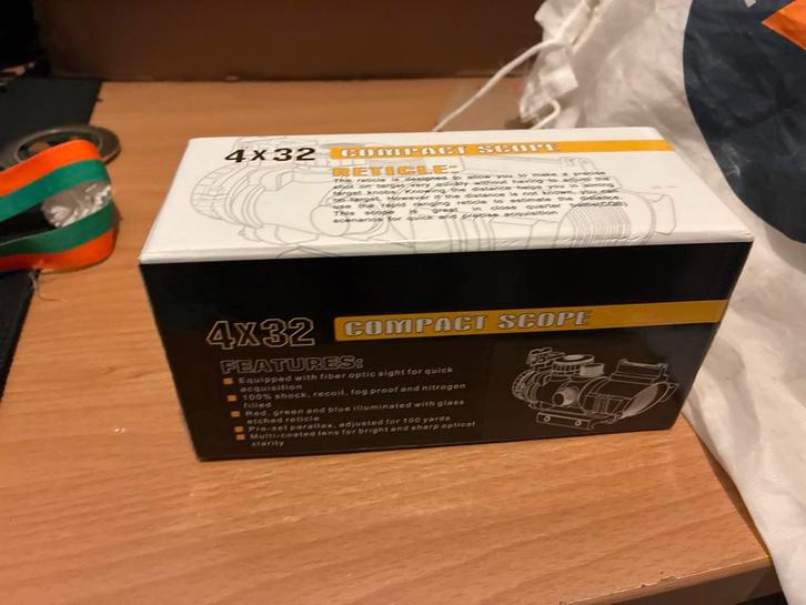 4x32 Compact Scope Richtkijker - Nieuwstaat, Sport en Fitness, Schietsport-accessoires, Zo goed als nieuw, Ophalen of Verzenden