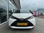 Toyota Aygo 1.0 VVT-i x-fun | Airco | 5 deurs | Bluetooth |, Voorwielaandrijving, Gebruikt, Euro 6, 4 stoelen