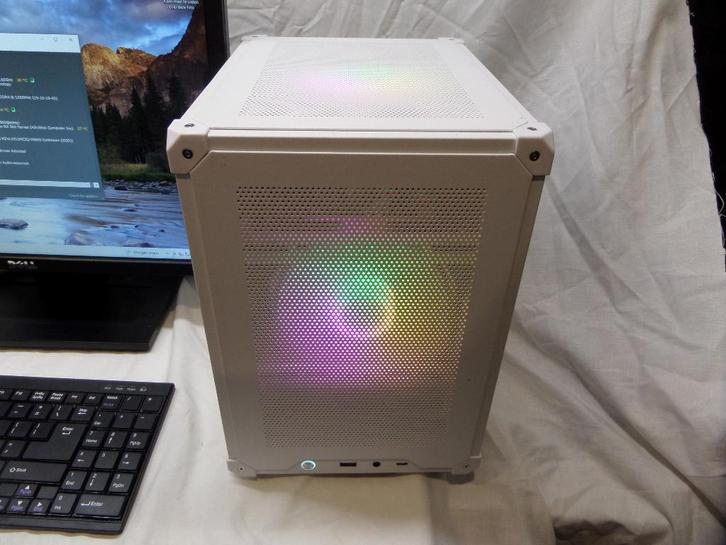 Game PC - Wit - Snel - Apart - 100 % Ok, Computers en Software, Desktop Pc's, Zo goed als nieuw, 4 Ghz of meer, SSD, 32 GB, Met videokaart