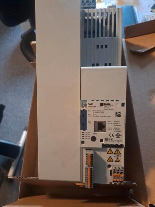 Lenze inverter drives 8400 11kw frequentie regelaar NIEUW, Doe-het-zelf en Verbouw, Elektra en Kabels, Nieuw, Overige typen, Ophalen of Verzenden