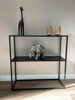 Mooie zwarte sidetable, Huis en Inrichting, Tafels | Sidetables, Ophalen, 50 tot 100 cm, Zo goed als nieuw, 25 tot 50 cm