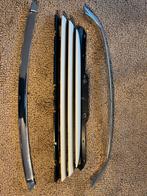 Mini R56 Grill Wit Crème 2010, Auto-onderdelen, Ophalen of Verzenden, Voor, Mini, Bumper