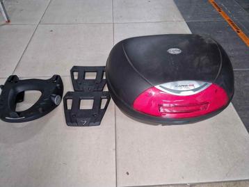 KAPPA 48 liter Topkoffer Triumph1050 Tiger  incl. beugels beschikbaar voor biedingen