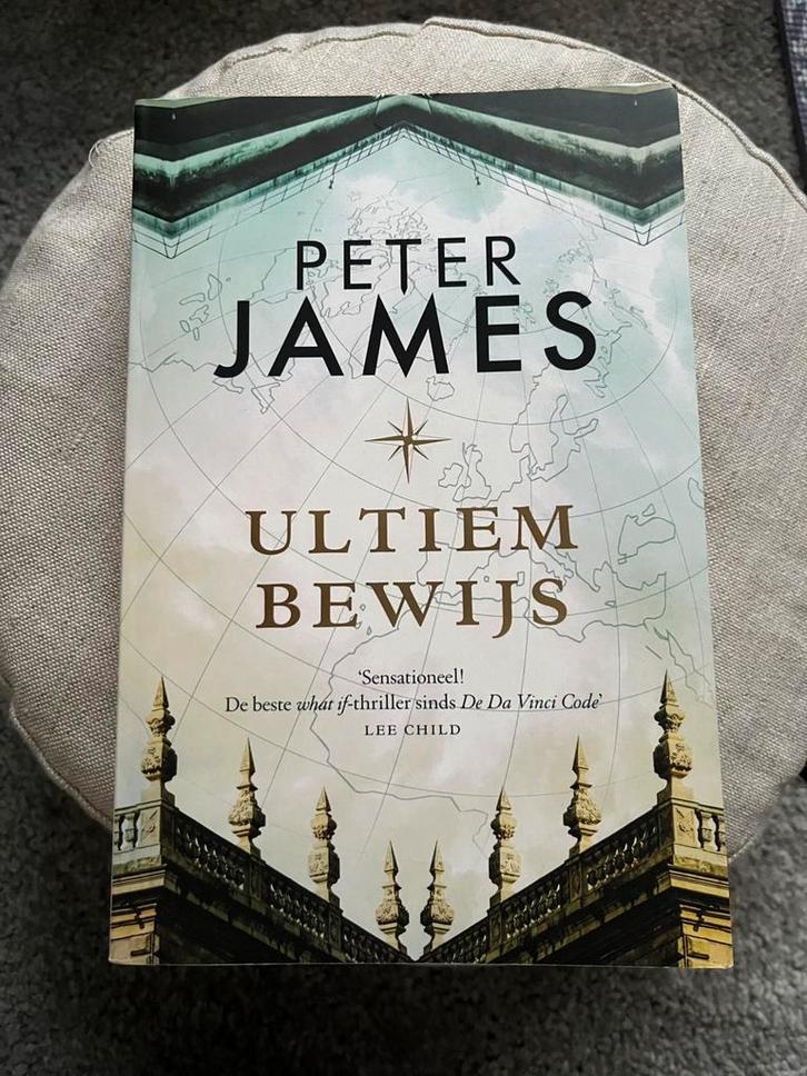 Peter James - Ultiem bewijs, Boeken, Thrillers, Zo goed als nieuw, Ophalen of Verzenden