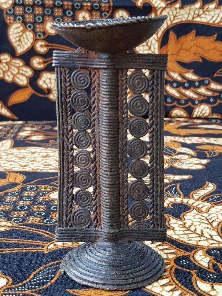 Mooie zeldzame antieke Oosterse brander van brons 13,5 cm., Antiek en Kunst, Kunst | Niet-Westerse kunst, Ophalen of Verzenden