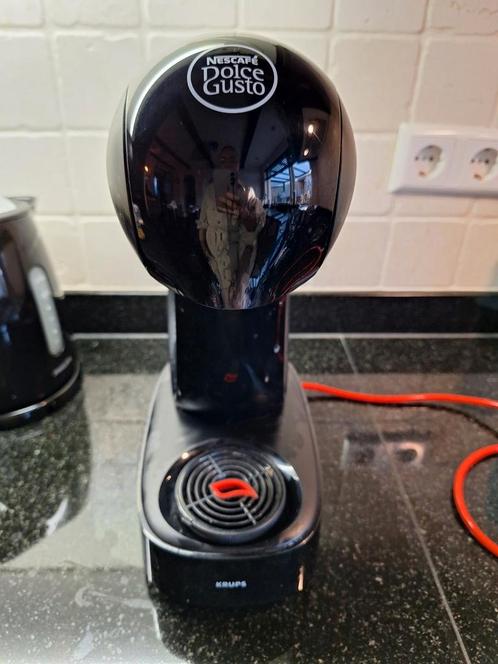 DOLCE GUSTO KOFFIE APPARAAT, Witgoed en Apparatuur, Koffiezetapparaten, Zo goed als nieuw, Koffiemachine, Ophalen