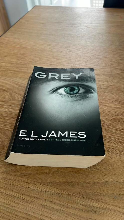 E.L. James - Grey, Boeken, Literatuur, Zo goed als nieuw, Nederland, Ophalen of Verzenden