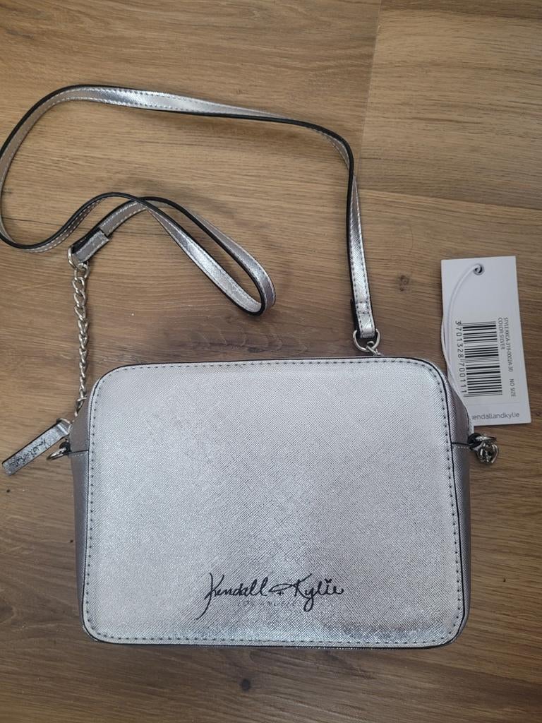 Kendall + Kylie Zilverkleurig Tasje - Nieuw!, Ophalen, Nieuw, Grijs, Schoudertasje