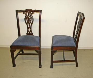Mooie klassieke stoelen van Jeantique beschikbaar voor biedingen