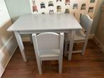 Ikea Kindertafel met 2 stoeltjes, Kinderen en Baby's, Kinderkamer | Tafels en Stoelen, Ophalen, Gebruikt, Tafel(s) en Stoel(en)