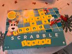 Scrabble Junior - Leerzaam en Leuk!, Drie of vier spelers, Ophalen of Verzenden, Zo goed als nieuw, Reisspel