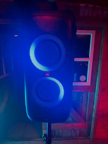 ‼️JBL Partybox 310 te huur‼️ beschikbaar voor biedingen