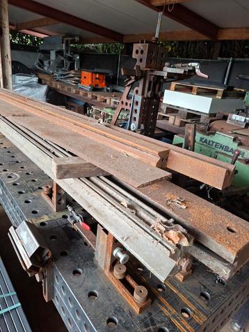 kantbankgereedschap beschikbaar voor biedingen