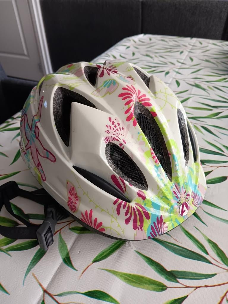 Fietshelm met bloemenprint - Zo goed als nieuw, Fietsen en Brommers, Fietsaccessoires | Fietshelmen, Onbekend, Overige maten, Ophalen of Verzenden