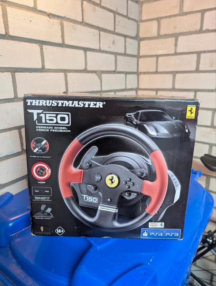 Thrustmaster T150 Ferrari Force Feedback Stuur en Pedalen, Spelcomputers en Games, Spelcomputers | Sony PlayStation Consoles | Accessoires