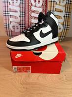 Nike Dunk High - Panda, Kleding | Heren, Ophalen of Verzenden, Nieuw, Zwart