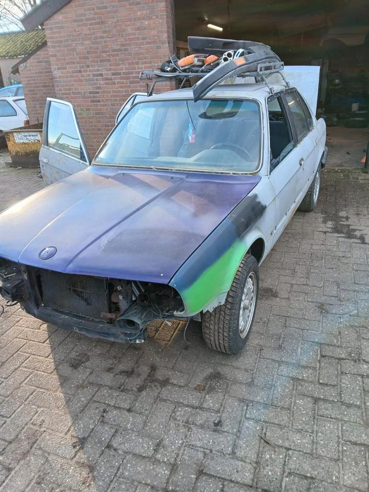 BMW E30 318i 1985 project, Auto's, BMW, Bedrijf, 3-Serie, Benzine, Euro 2, Sedan, Handgeschakeld, Blauw, Blauw, Stof, Achterwielaandrijving